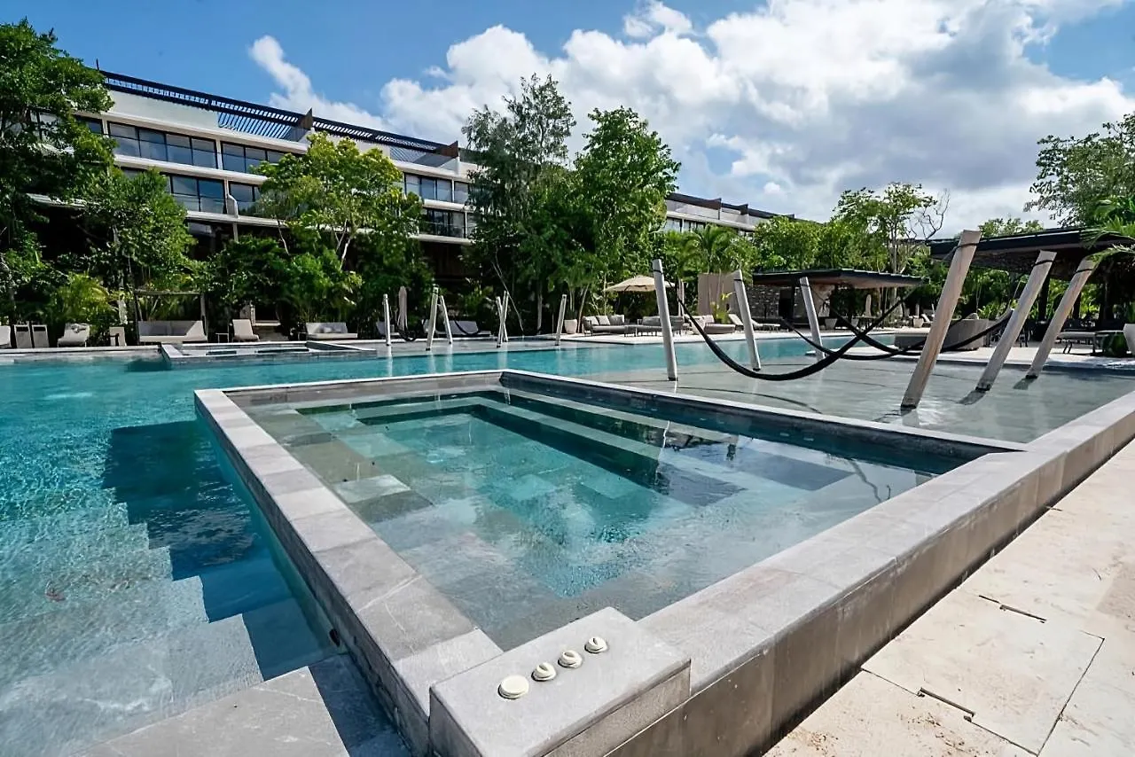 New & Exclusive Apartment In Quiet Playacar Pool Gym プレヤデルカーメン